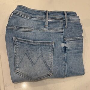 MOTHER Jeans. The Hustler Ankle Fray. Color: One Last Trip. Size 30. Like New.
